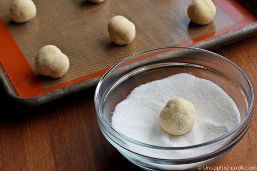 Easy Royal Icing Recipe For Sugar Cookies - Unsophisticook