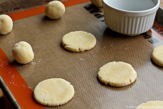 https://unsophisticook.com/wp-content/uploads/2012/10/Old-Fashioned-Sugar-Cookies-Recipe.jpg