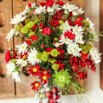 10-minute easy flower arrangement for the holidays
