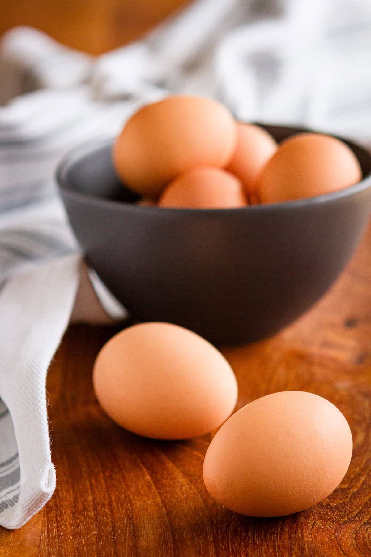 How To Hard Boil Eggs In The Oven - Unsophisticook