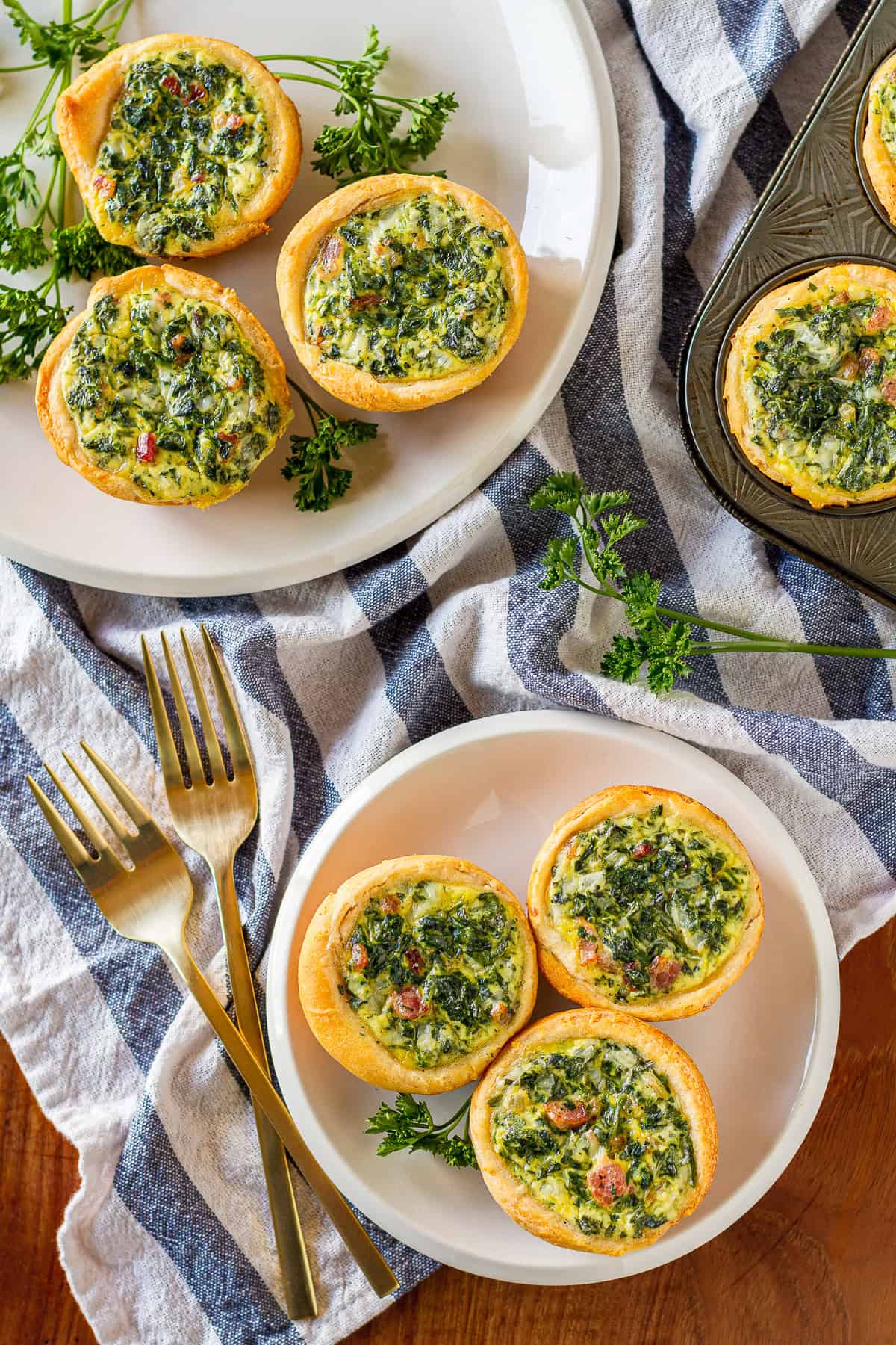 https://unsophisticook.com/wp-content/uploads/2013/03/Mini-Spinach-Quiche.jpg