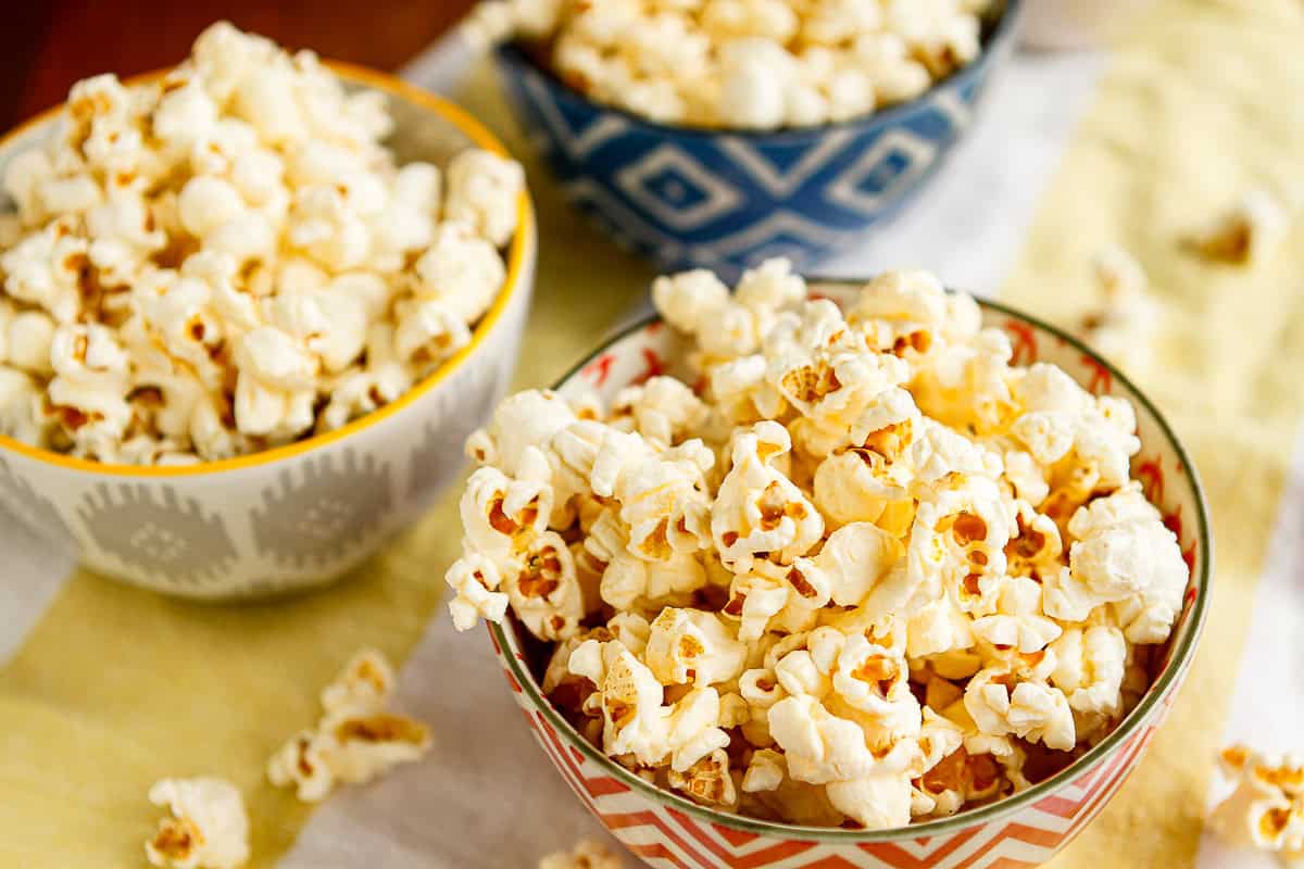 Homemade Movie Popcorn (Butter Popcorn)