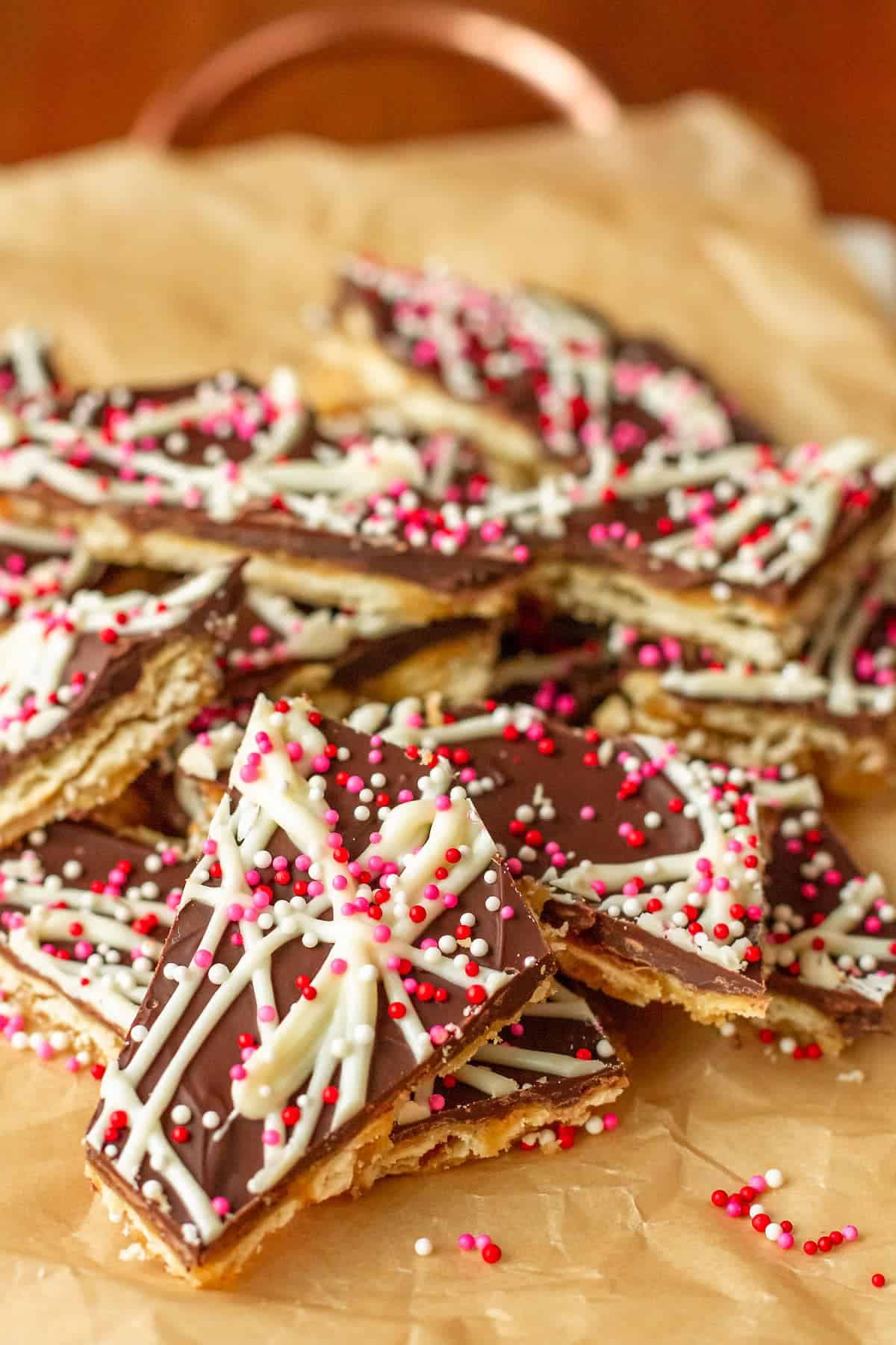 4-Ingredient Saltine Cracker Toffee (Crack Crackers) – Unsophisticook