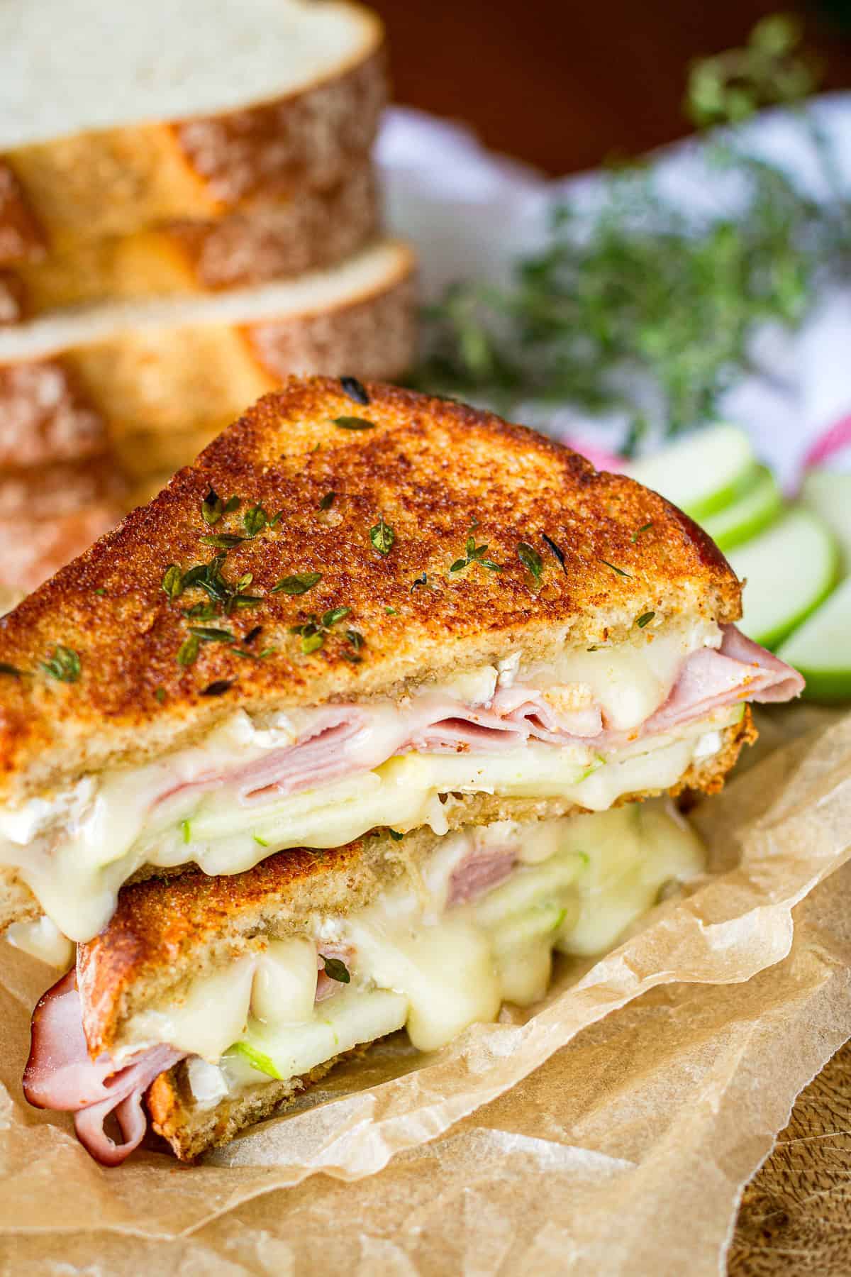 Ooey-Gooey Apple Ham & Brie Grilled Cheese Sandwiches - Unsophisticook