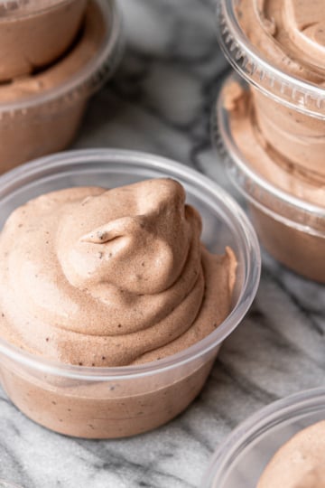 chocolate pudding shots recipe in plastic cups
