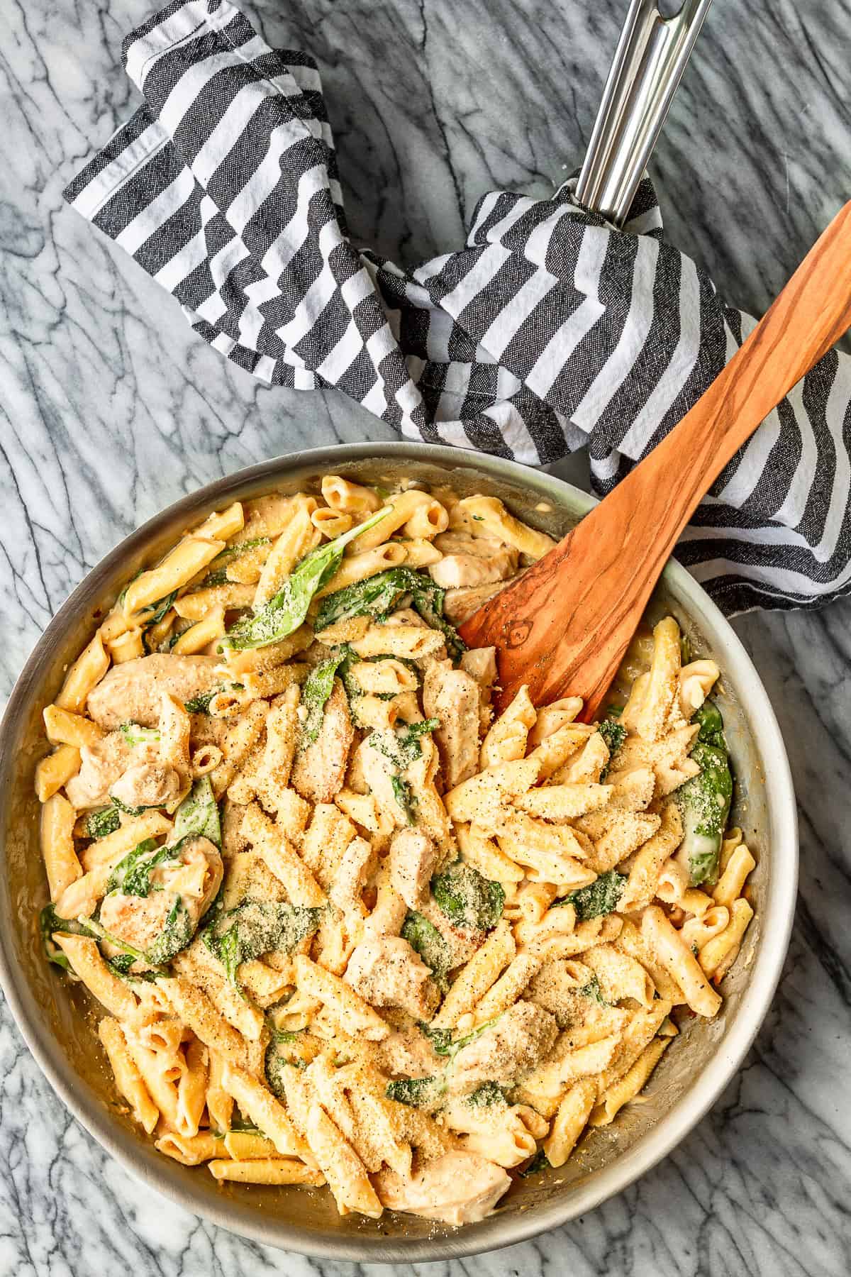 Easy Chicken Spinach Alfredo With Penne Pasta