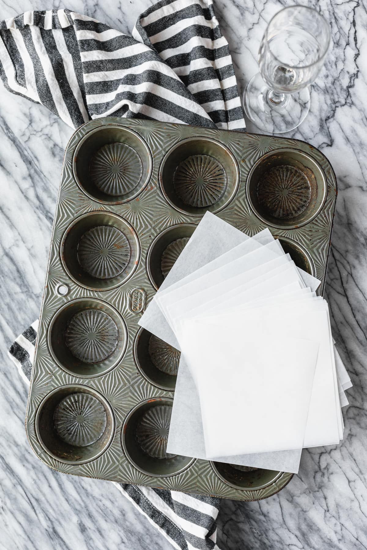 easy-parchment-diy-cupcake-liners-unsophisticook