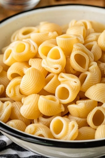 plain instant pot pasta recipe in a black and white enamelware bowl